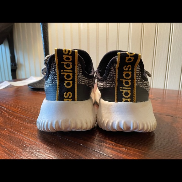 Adidas cloud foams - Picture 2 of 4